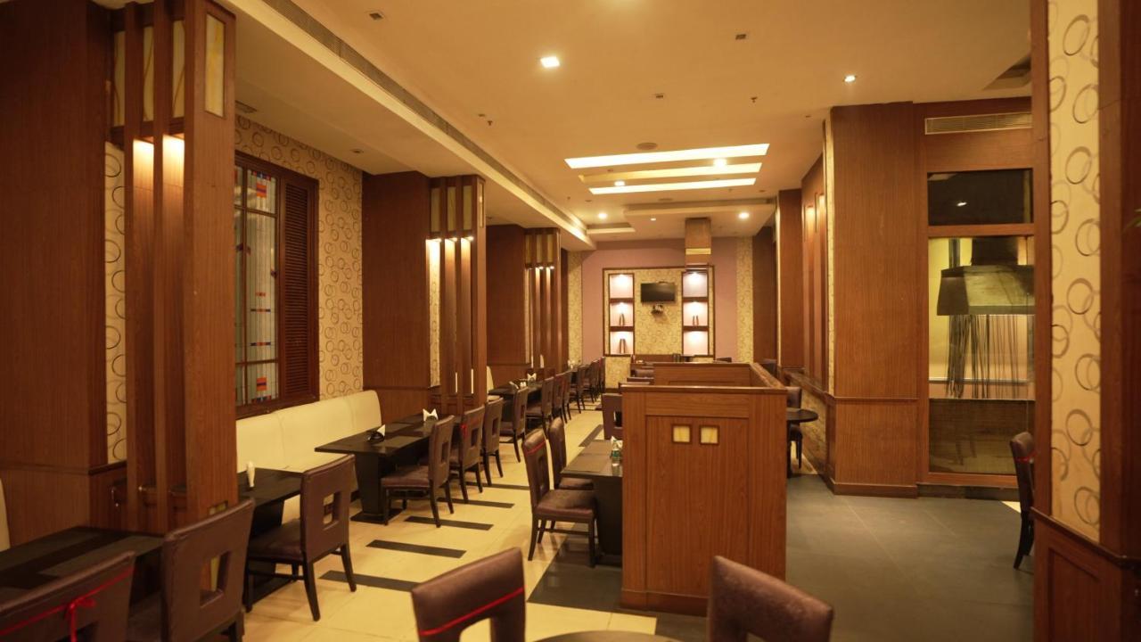 Hotel Pal Heights Bhubaneswar Exterior foto