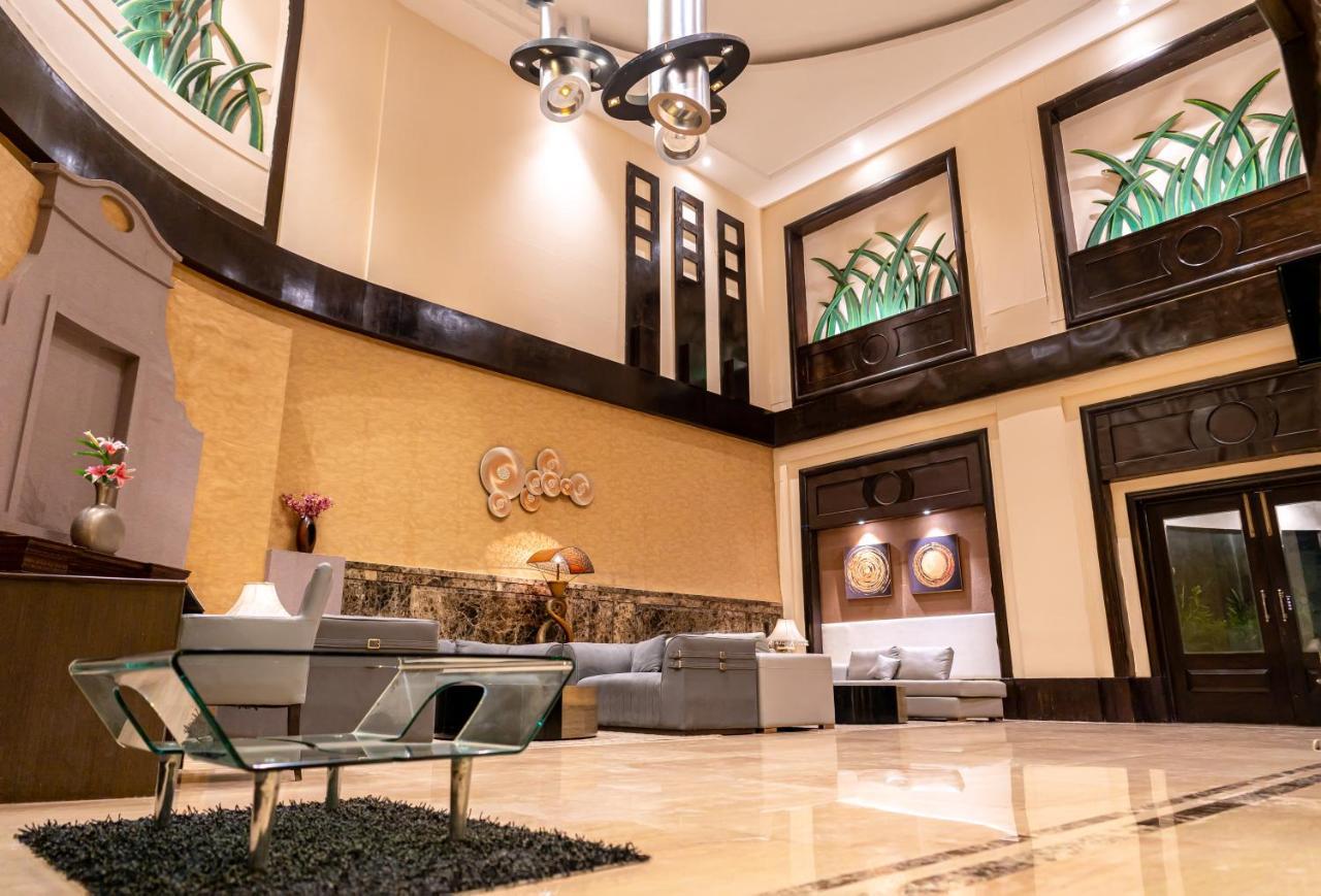 Hotel Pal Heights Bhubaneswar Exterior foto