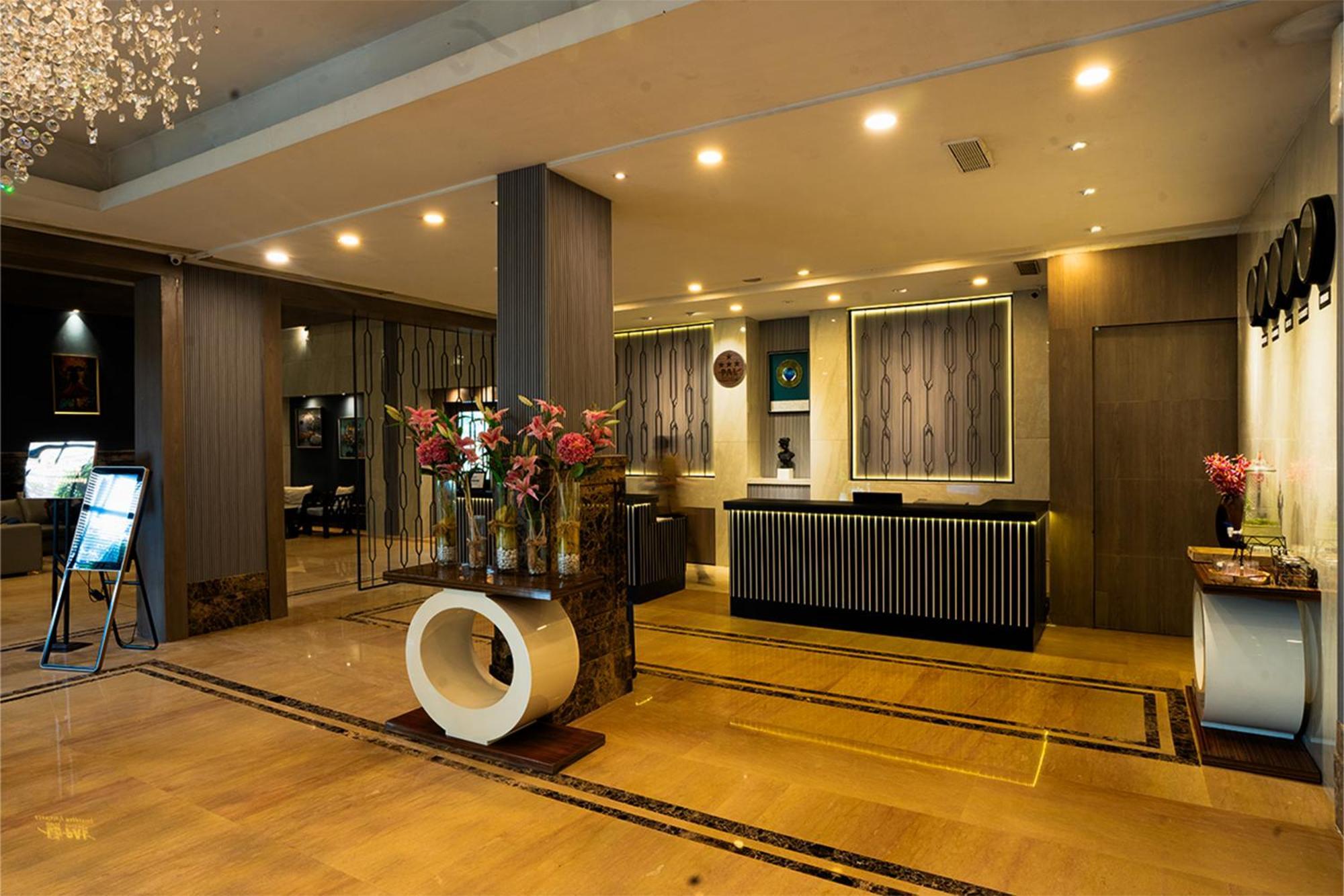 Hotel Pal Heights Bhubaneswar Exterior foto