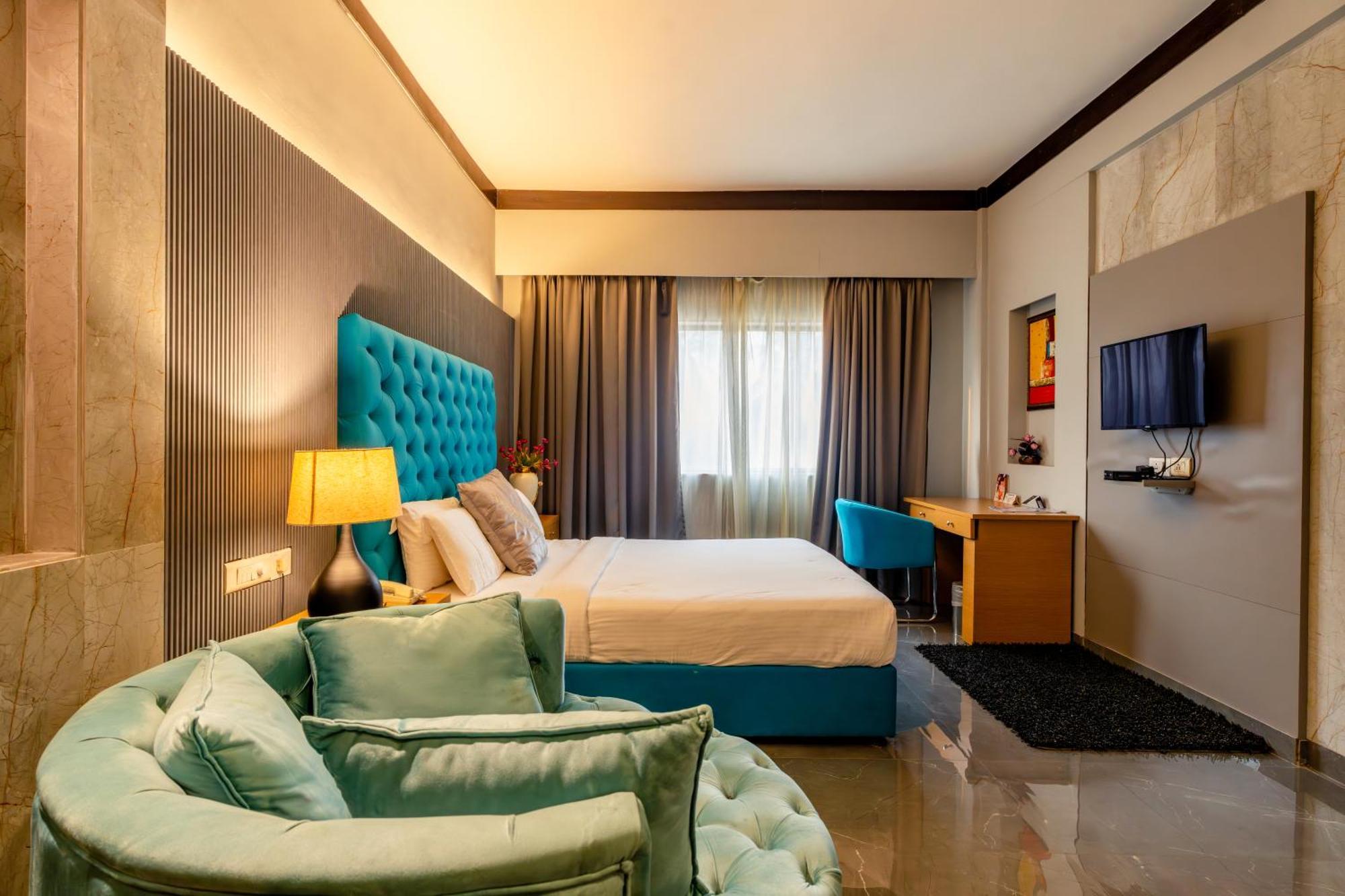Hotel Pal Heights Bhubaneswar Exterior foto