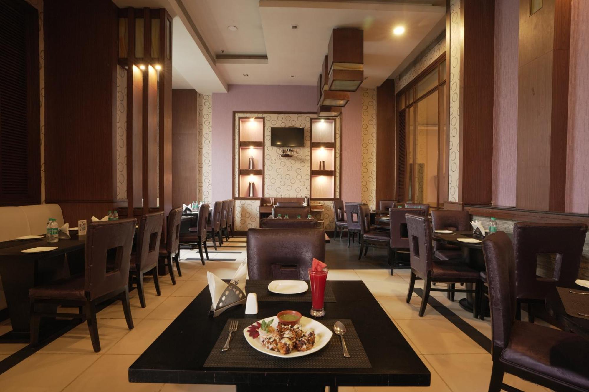 Hotel Pal Heights Bhubaneswar Exterior foto